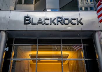 BlackRock launches ETF exposed to cryptocurrencies, Coinbase is the name "choose the face to send the gold"