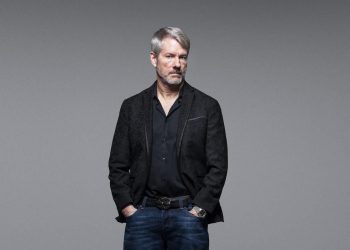 MicroStrategy's CEO commends the company's successful Bitcoin investment and promises to buy more BTC