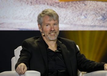 MicroStrategy's CEO says the financial market isn't ready for Bitcoin bonds right now