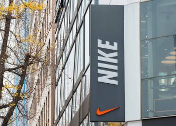NIKE continues to act "forcefully" to get a lot more Ethereum Name Service (ENS) domains. 2 Nike continues to act "strong hand" to acquire multiple Ethereum Name Service (ENS) domains.