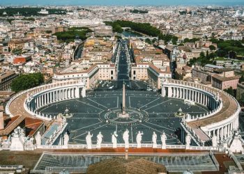The Vatican launches the NFT gallery to "democratize art"