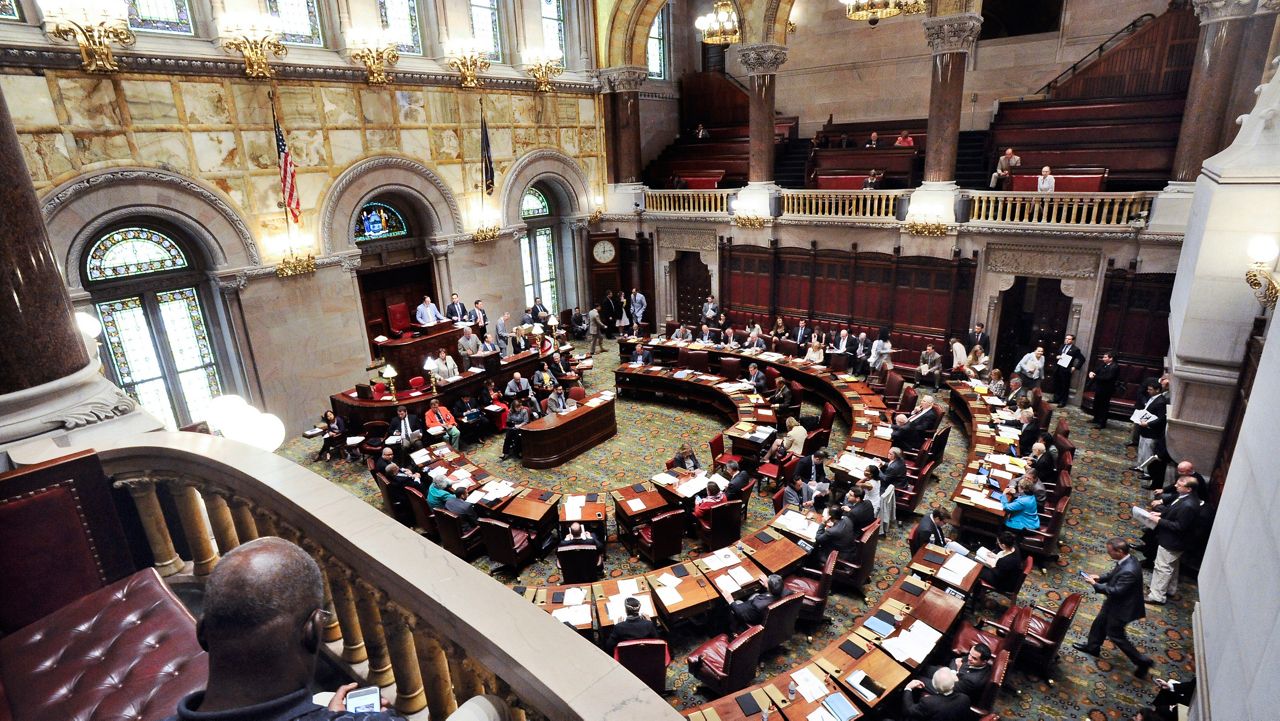     New York Senate approves Proof-of-Work (PoW) mining ban.