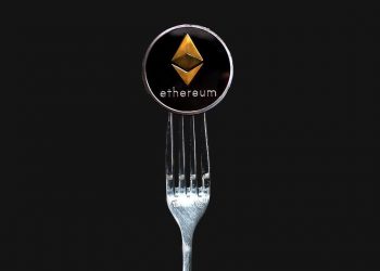 The cryptocurrency community discusses the ETH1 - ETH2 split scenario after The Merge