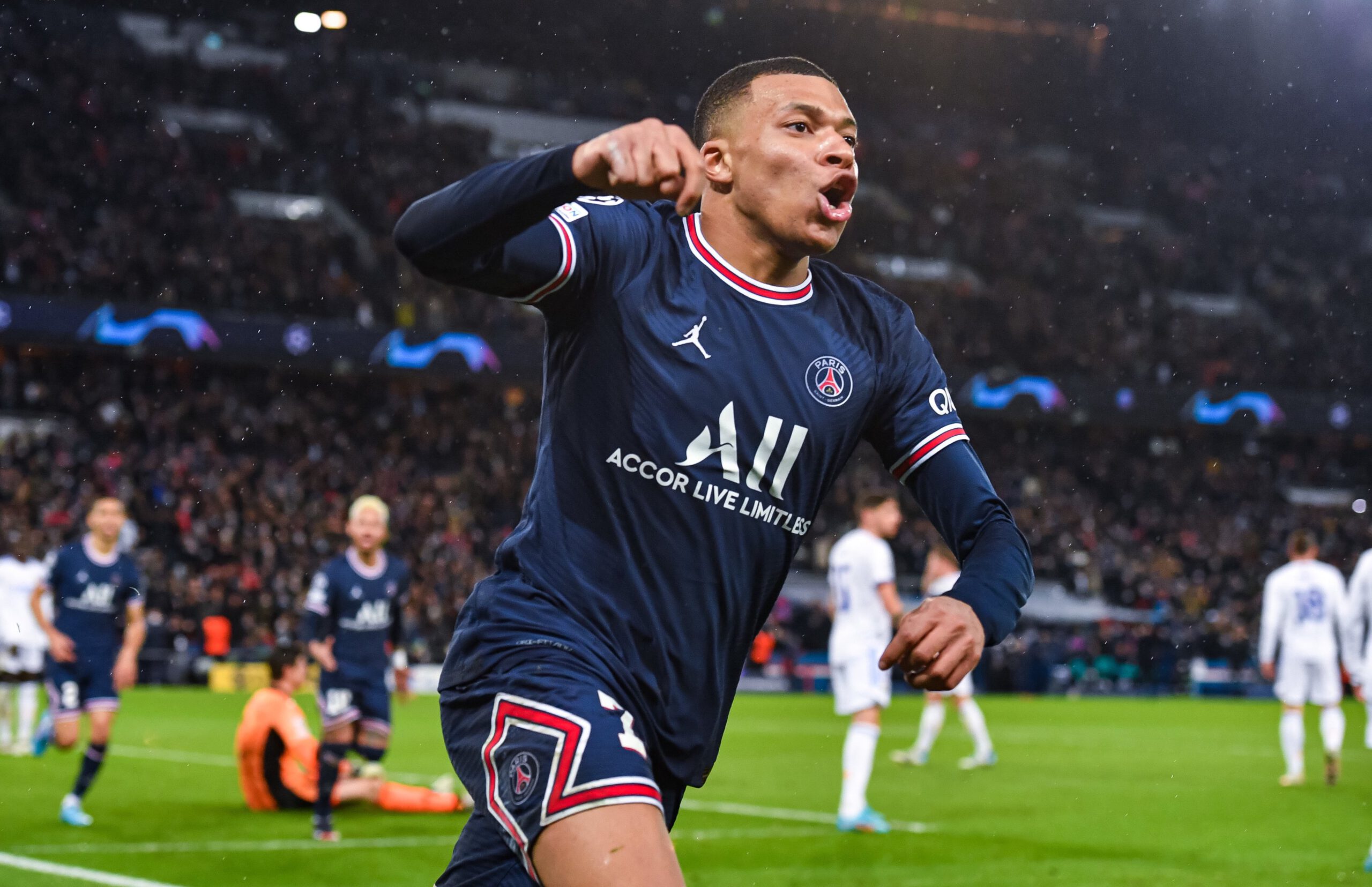 Sorare's peak NFT sales with "assistance" by star Kylian Mbappé