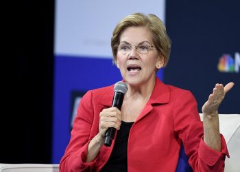 The US Senator urges the SEC to do so "strong hand" than with the cryptocurrency market