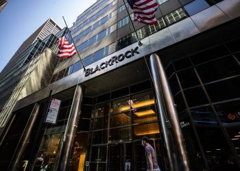 BlackRock Establishes Fund to Allow Direct Investment in Bitcoin, BTC Price Approaches $ 25,000