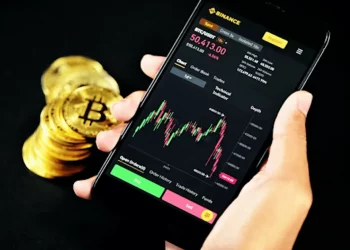 Bitcoin and Cardano Prices Rise Before Moving Lower, Analyst Claims