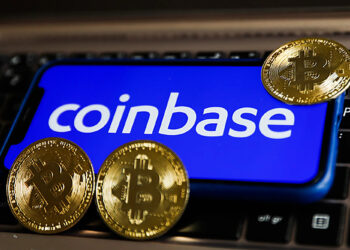 Coinbase has an issue that prevents users with US bank accounts from withdrawing money
