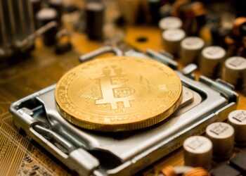 Bitcoin mining difficulty increases slightly despite market turmoil