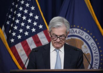 Bitcoin recovers slightly on news that the Fed has reduced the rate of interest rate hikes, but still not very positive