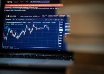 FTX encourages employees to deposit money on the exchange to keep it safe