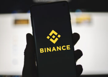 Binance locks down a user account over "ridiculous" allegations.