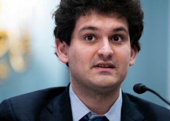 The Fed has reached out to "visit" former FTX employees