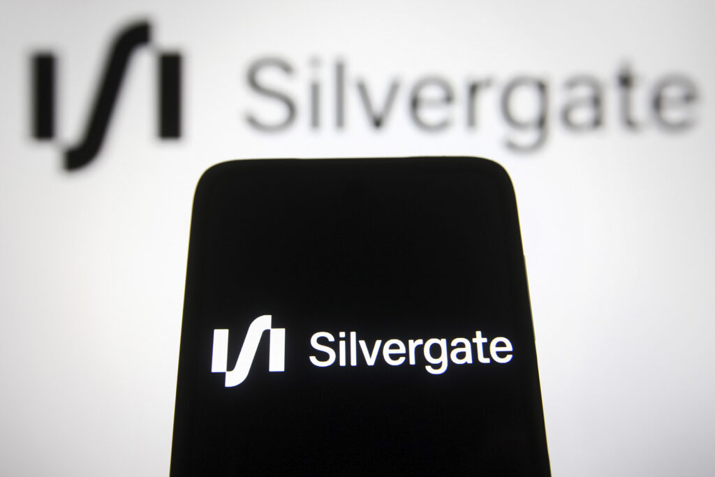 "Crypto banking services" Silvergate sued for violating securities laws