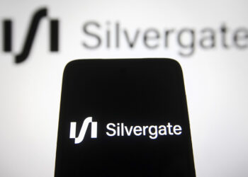 "Crypto banking services" Silvergate sued for violating securities laws
