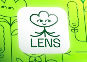 Lens protocol for creators to curate content with tokens