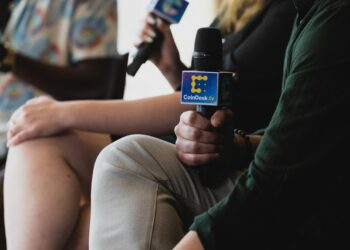 News Site CoinDesk Considers “Selling Yourself”