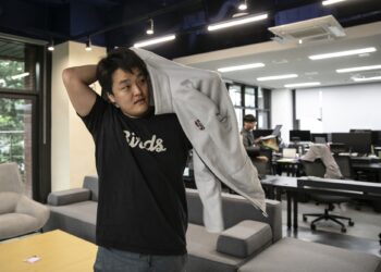 Kwon figures out how to "re-export" with a number of new projects to Terra 2.0