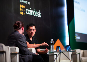 Binance wants to acquire CoinDesk through CoinMarketCap