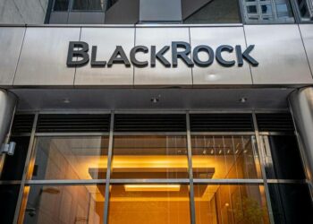 Bitcoin 'Virtual Pump' to $30,000 Due to Fake News SEC Approves BlackRock's Bitcoin Spot ETF Proposal