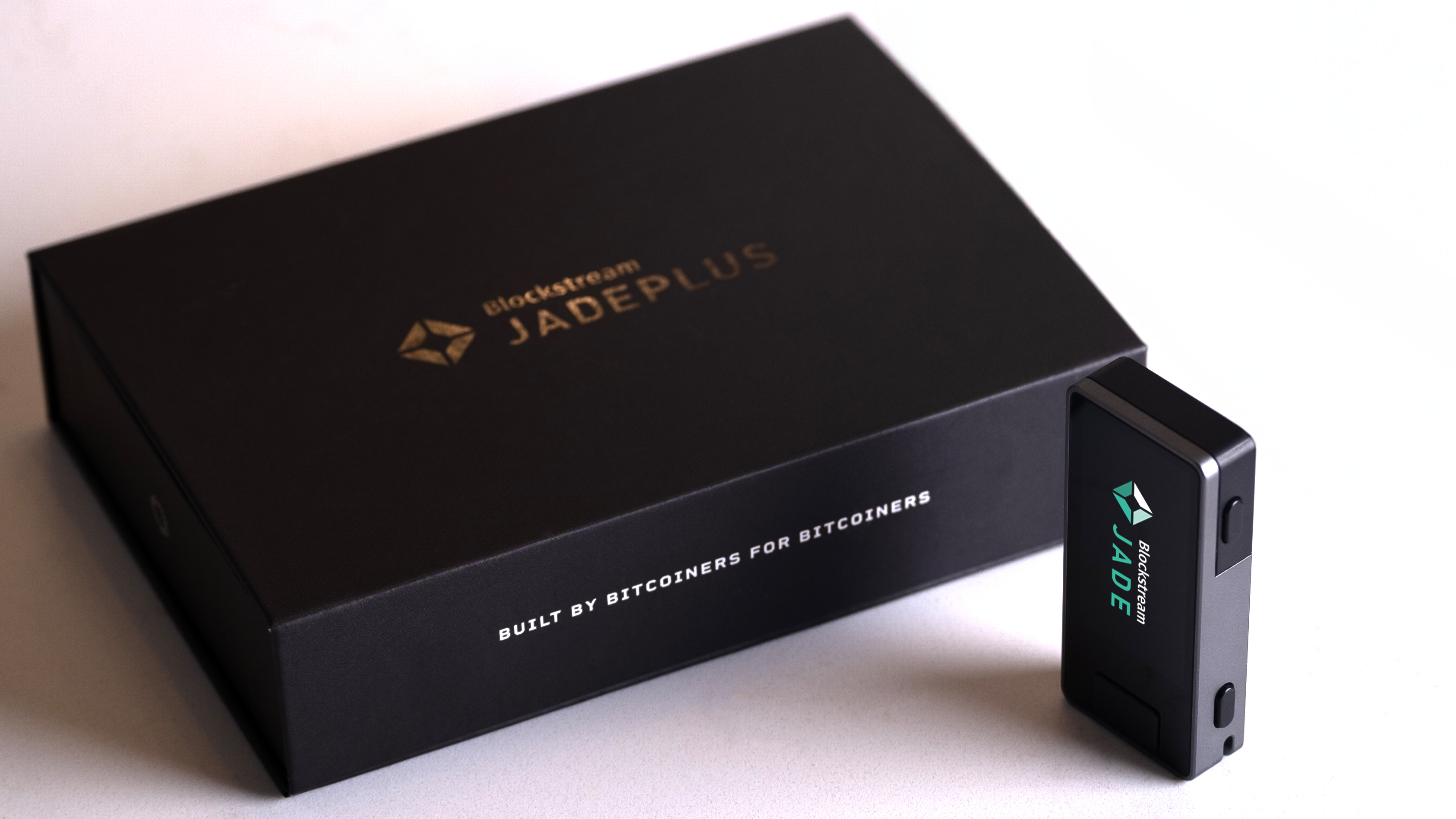 Blockstream launches Jade Plus wallet to celebrate Bitcoin's 16th birthday - Bitcoin News - Latest Coin News Updates 24/7 2025