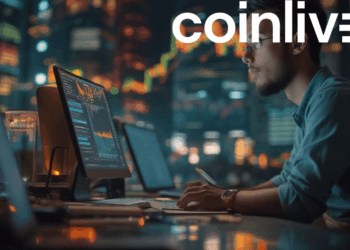 financial analyst crypto focus