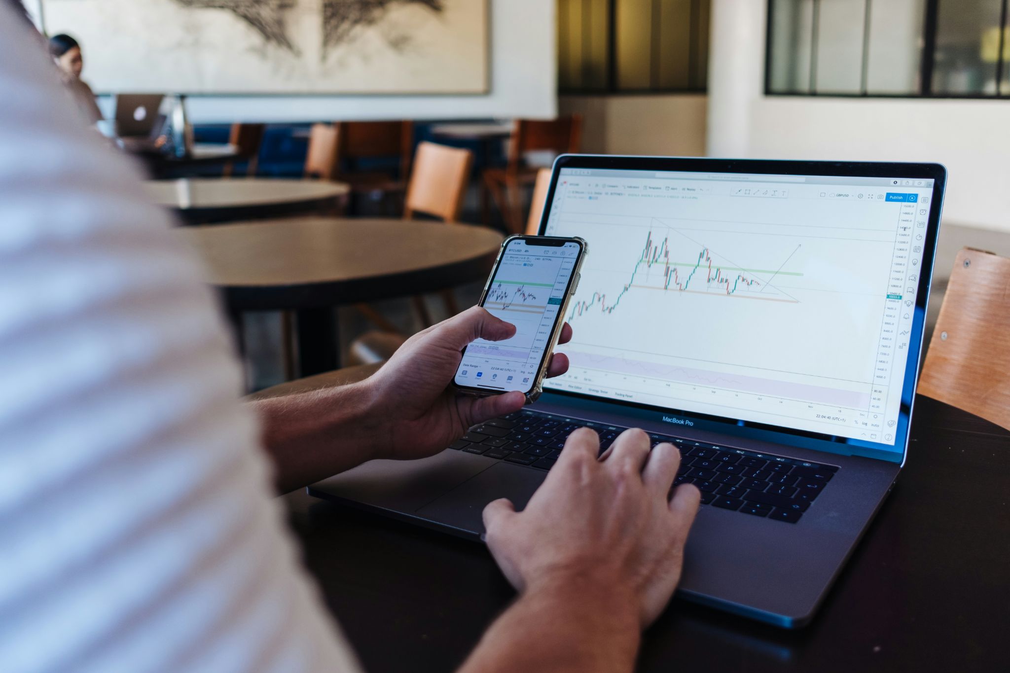 Top Altcoins to Buy in 2026: ZKP, Monero, BNB, and Dogecoin Defining the Next Big Moves image 3